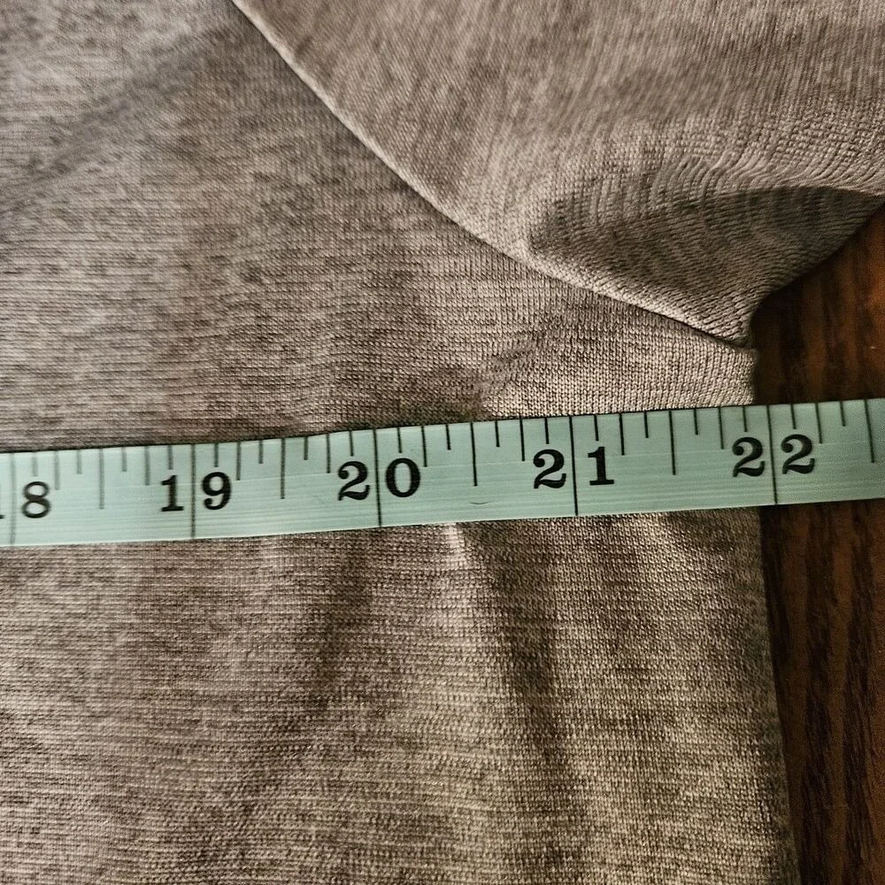 Adidas Climalite Mens Large Crew SS Gray Moisture Wicking‎ Athletic Tee